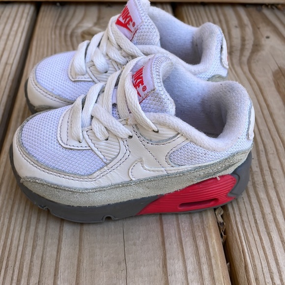 Nike Other - Kids Air Max 90 Sneaker Size 5C